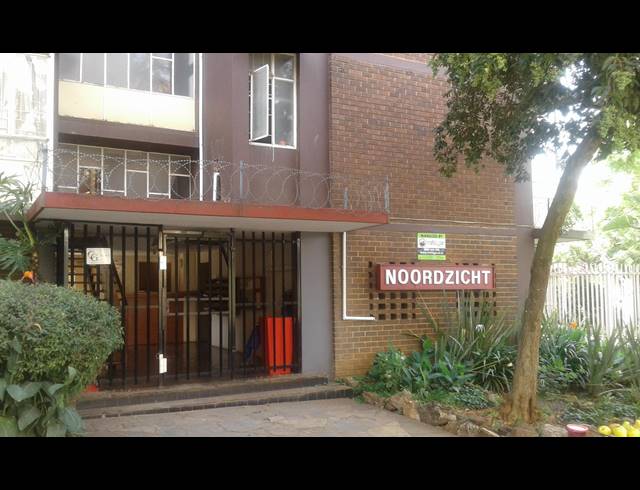 1 BEDROOM FLAT SOLD IN SUNNYSIDE